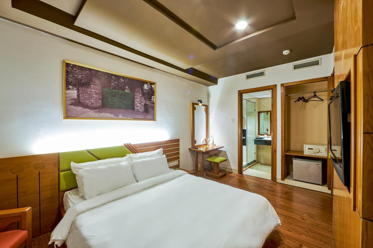 The Noble Swan Hotel Saigon Ho Si Minh-város Kültér fotó